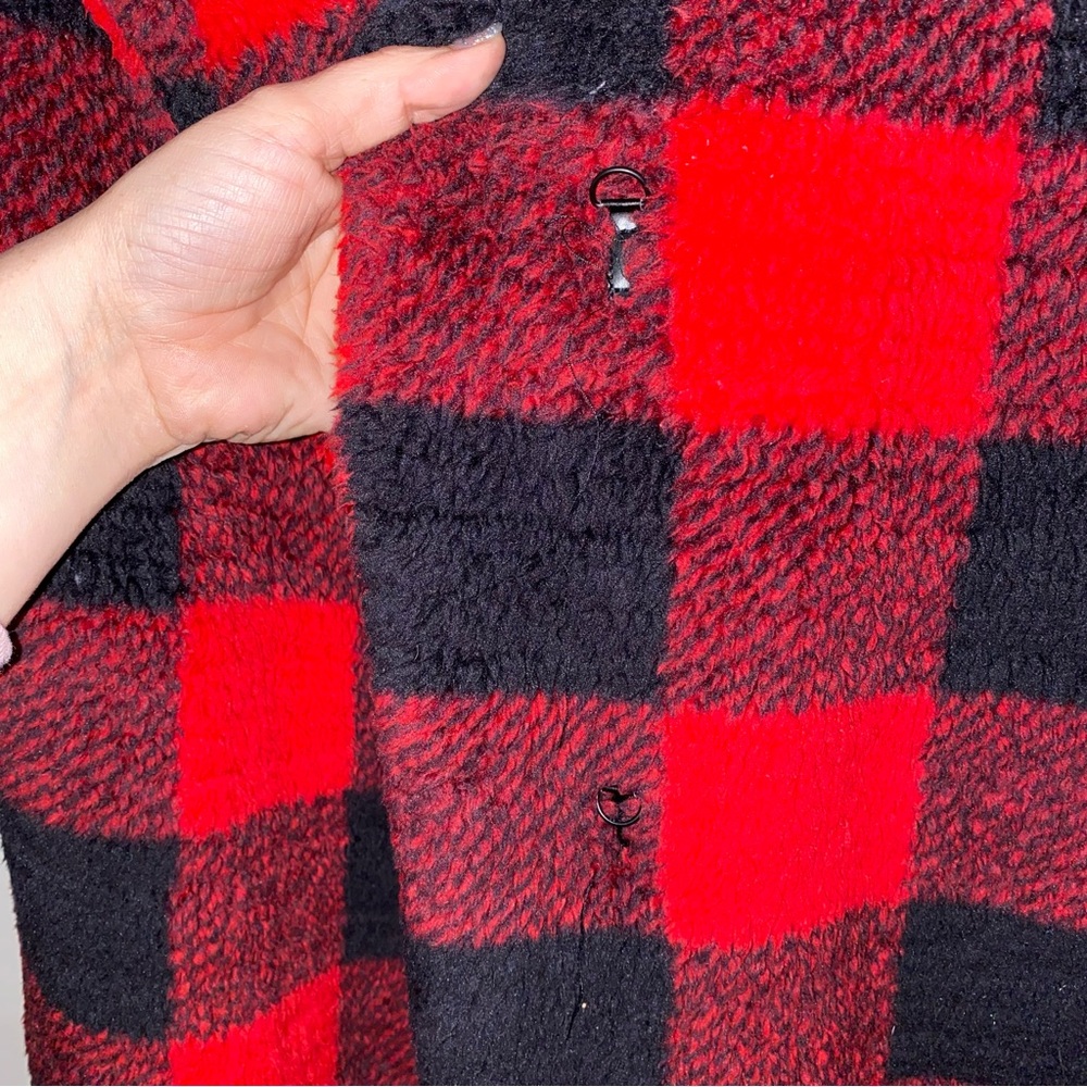 Steve Madden Buffalo Plaid Red and Black Sherpa Women's Coat size Large - Picture 10 of 11